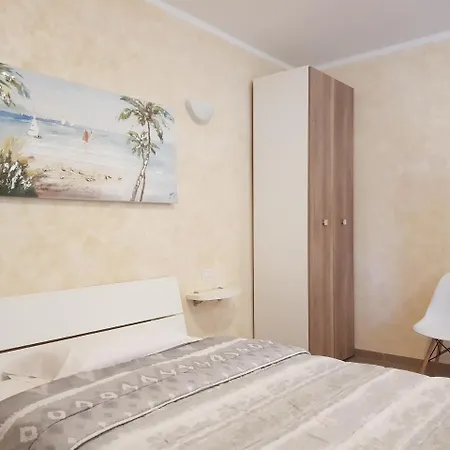 Apartment Apple Beach & Sun House Fiumicino